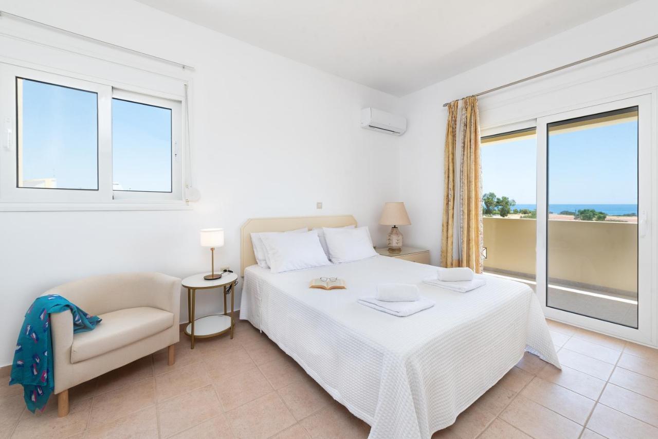 Ritas Gennadi Villa ภายนอก รูปภาพ