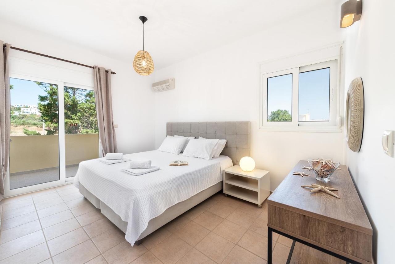 Ritas Gennadi Villa ภายนอก รูปภาพ