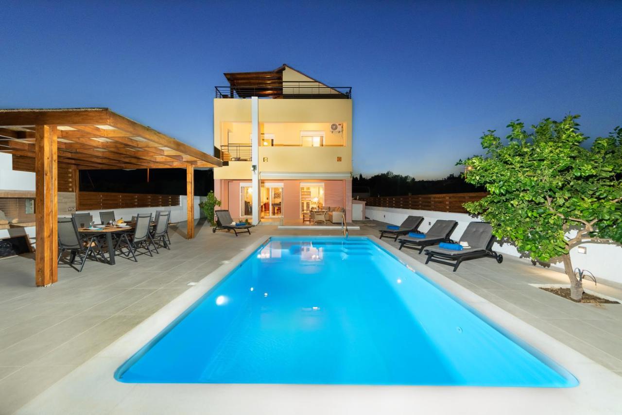 Ritas Gennadi Villa ภายนอก รูปภาพ