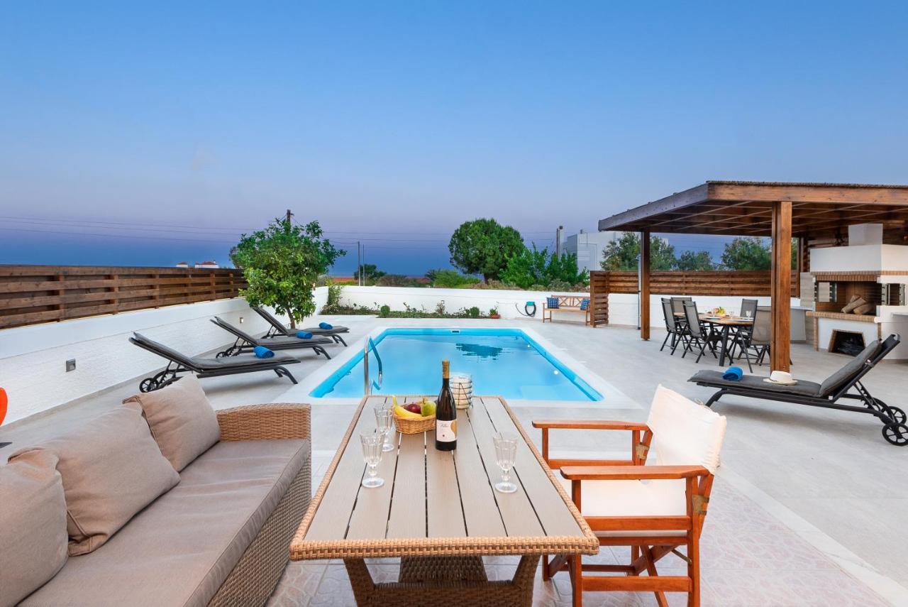 Ritas Gennadi Villa ภายนอก รูปภาพ
