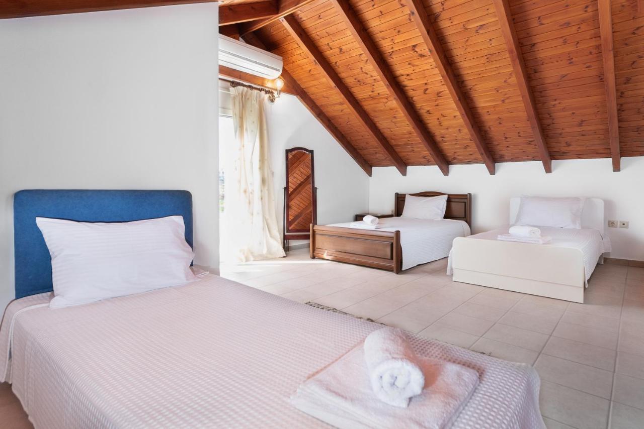 Ritas Gennadi Villa ภายนอก รูปภาพ