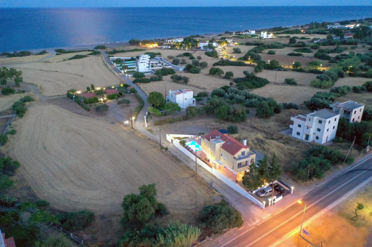 Ritas Gennadi Villa ภายนอก รูปภาพ